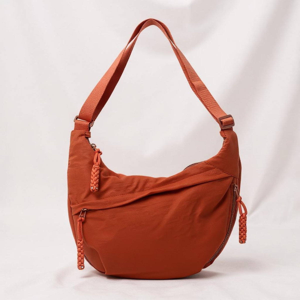 LUNA | Bolso Hobo Flecos