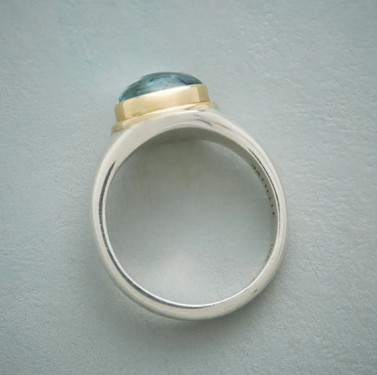 Anillo de Plata con Diamante Verde