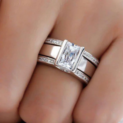 Anillo Vintage con Cristal Incrustado