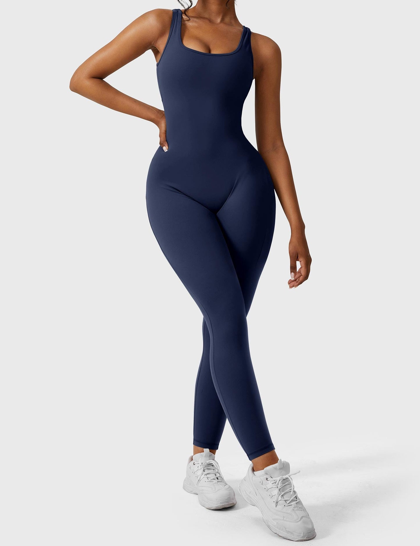 Yeoreo Lizvette Jumpsuit mit V-Rücken