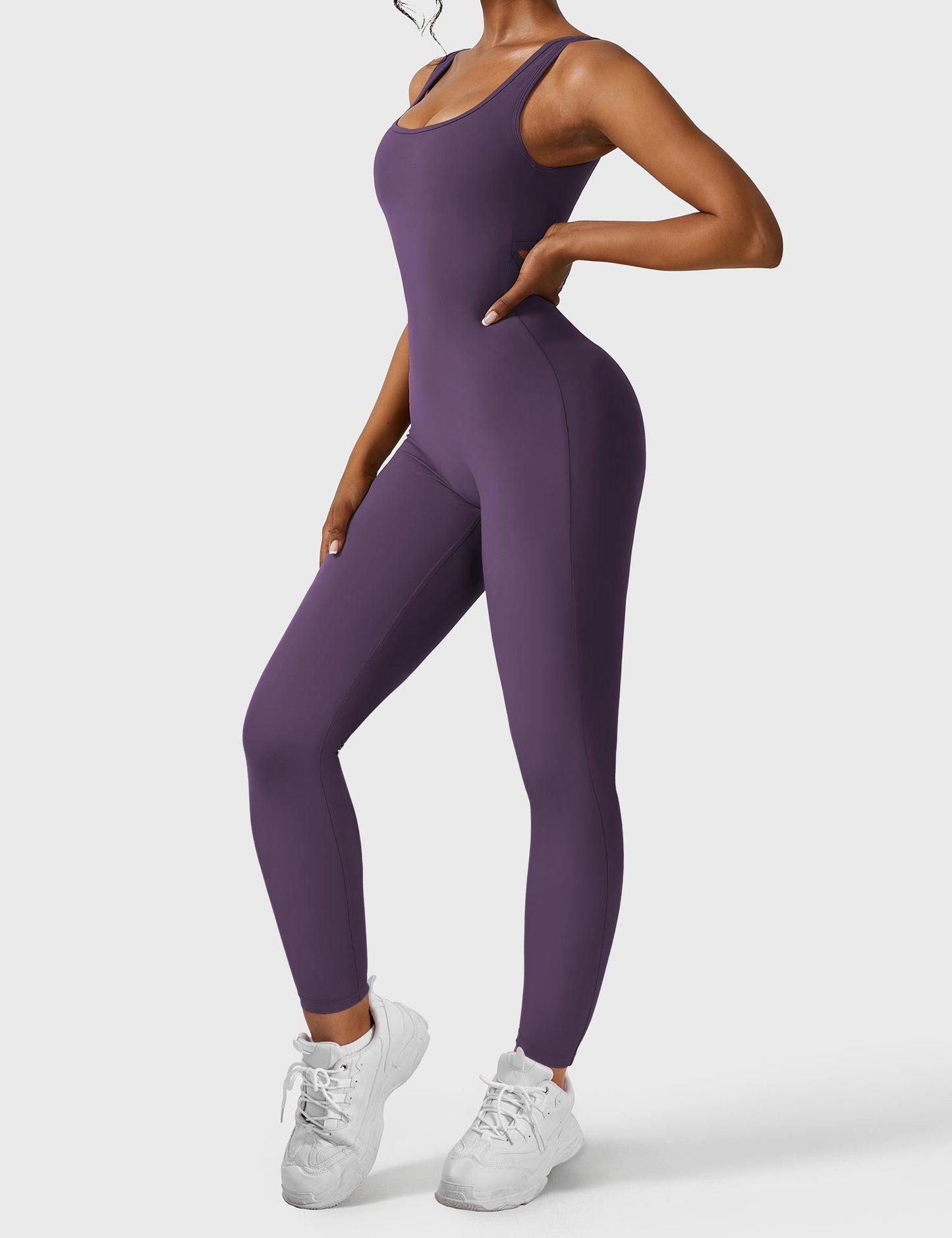 Yeoreo Lizvette Jumpsuit mit V-Rücken