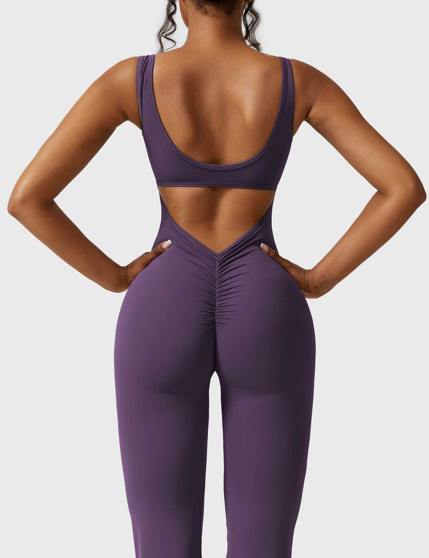 Yeoreo Lizvette Jumpsuit mit V-Rücken