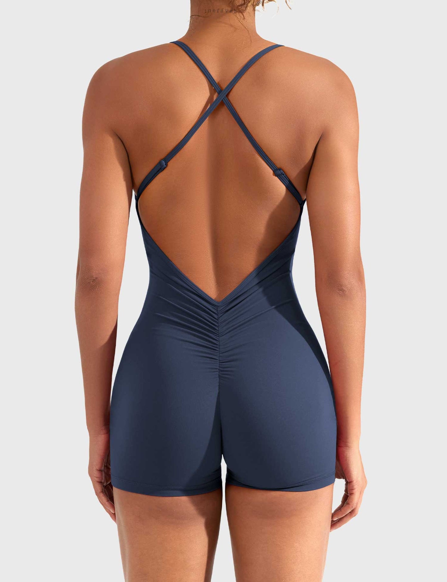 Yeoreo Liza V-Rücken Romper