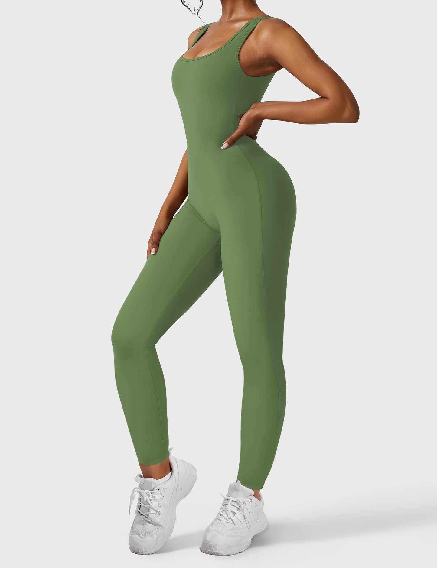 Yeoreo Lizvette Jumpsuit mit V-Rücken