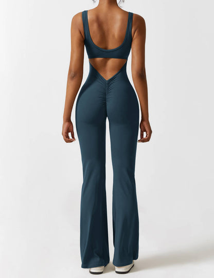 Yeoreo Lizvette Flared Jumpsuit mit V-Rücken