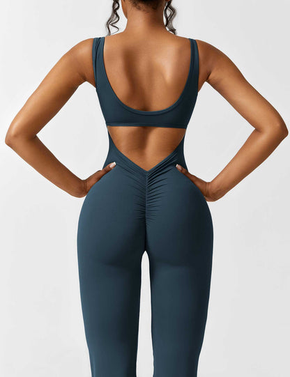 Yeoreo Lizvette Flared Jumpsuit mit V-Rücken