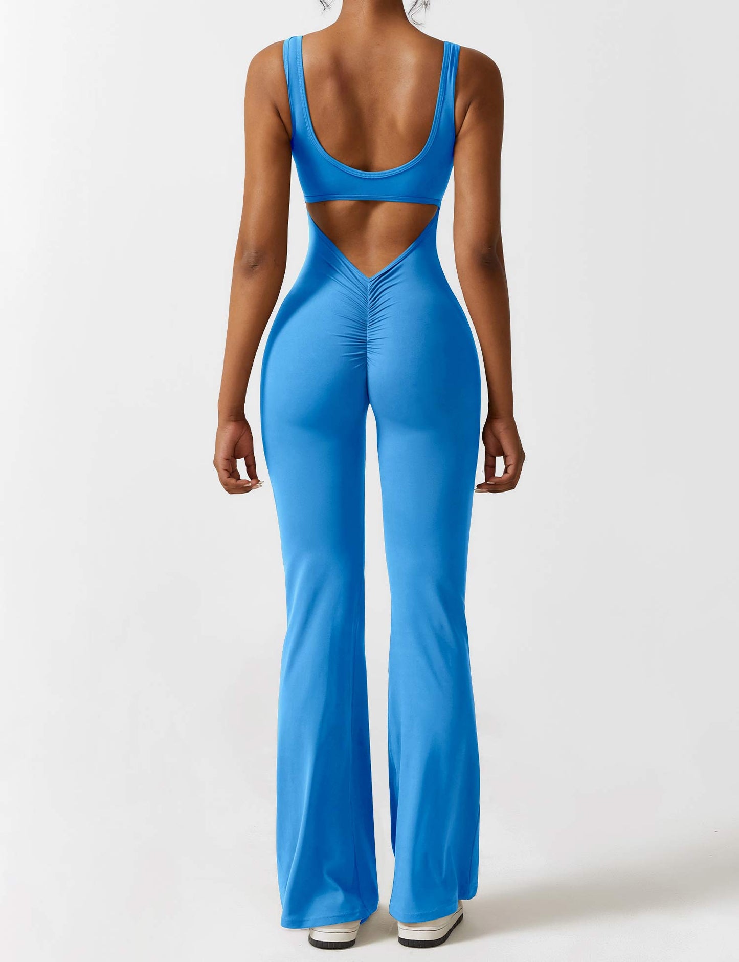 Yeoreo Lizvette Flared Jumpsuit mit V-Rücken