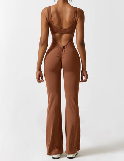 Yeoreo Lizvette Flared Jumpsuit mit V-Rücken