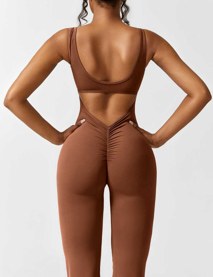 Yeoreo Lizvette Flared Jumpsuit mit V-Rücken