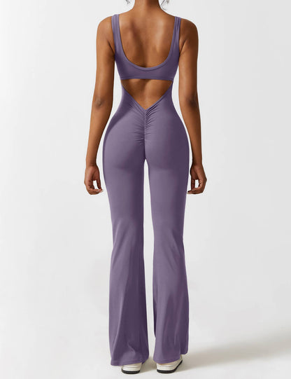 Yeoreo Lizvette Flared Jumpsuit mit V-Rücken