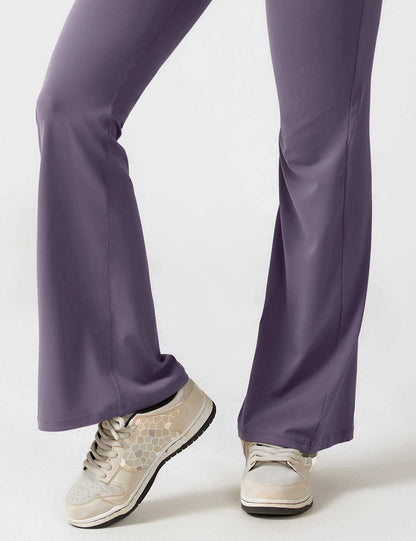 Yeoreo Lizvette Flared Jumpsuit mit V-Rücken