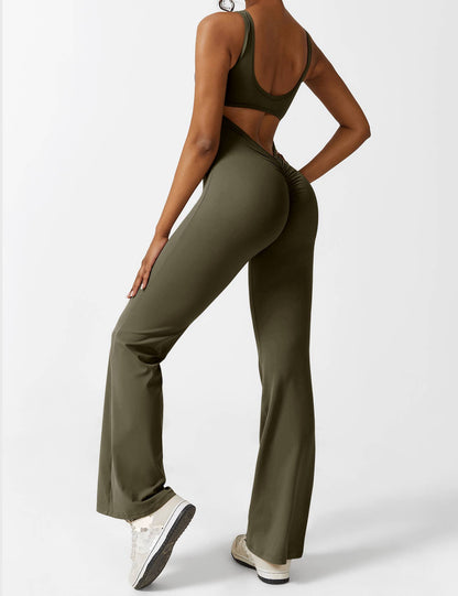 Yeoreo Lizvette Flared Jumpsuit mit V-Rücken