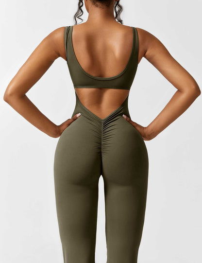 Yeoreo Lizvette Flared Jumpsuit mit V-Rücken