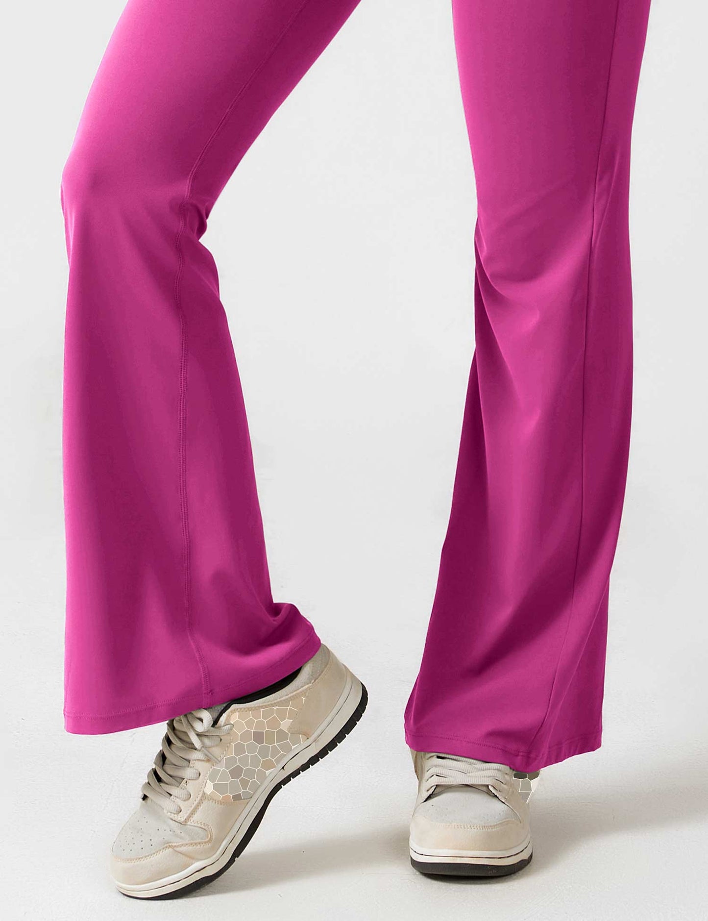 Yeoreo Lizvette Flared Jumpsuit mit V-Rücken