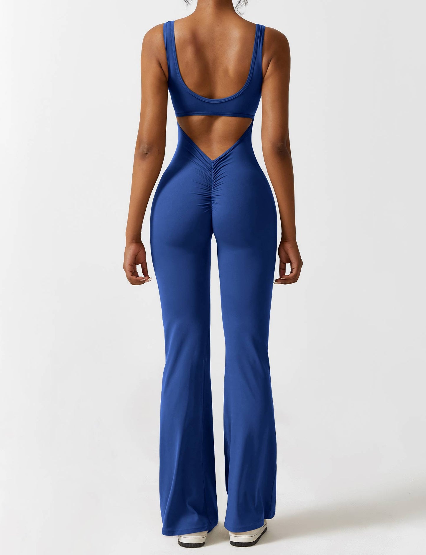 Yeoreo Lizvette Flared Jumpsuit mit V-Rücken