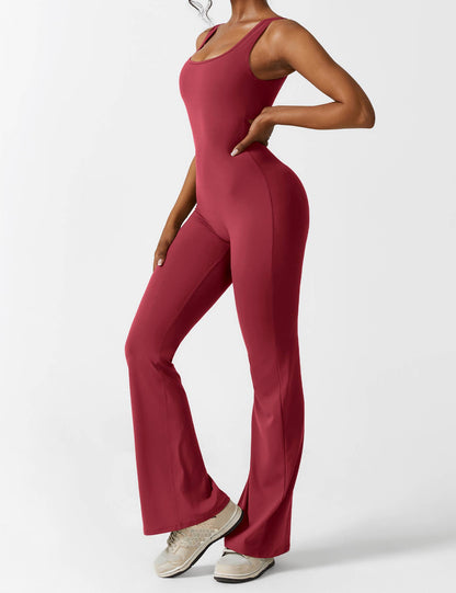 Yeoreo Lizvette Flared Jumpsuit mit V-Rücken