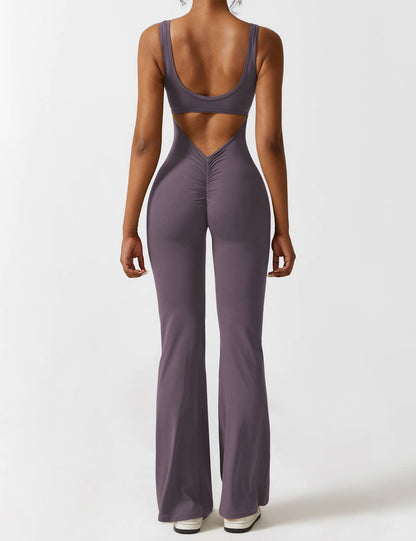 Yeoreo Lizvette Flared Jumpsuit mit V-Rücken