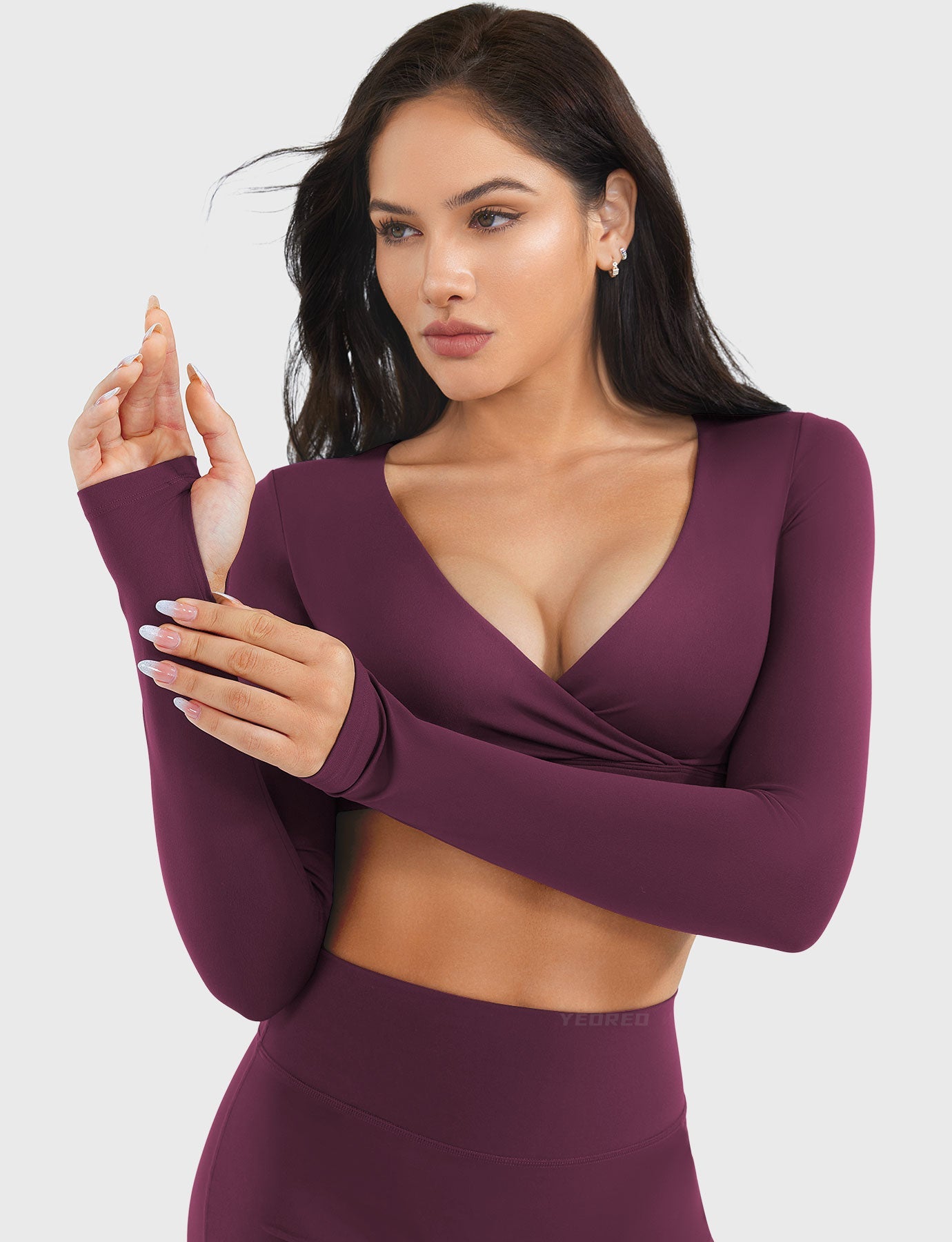 Yeoreo Aberney V-Ausschnitt Crop Top