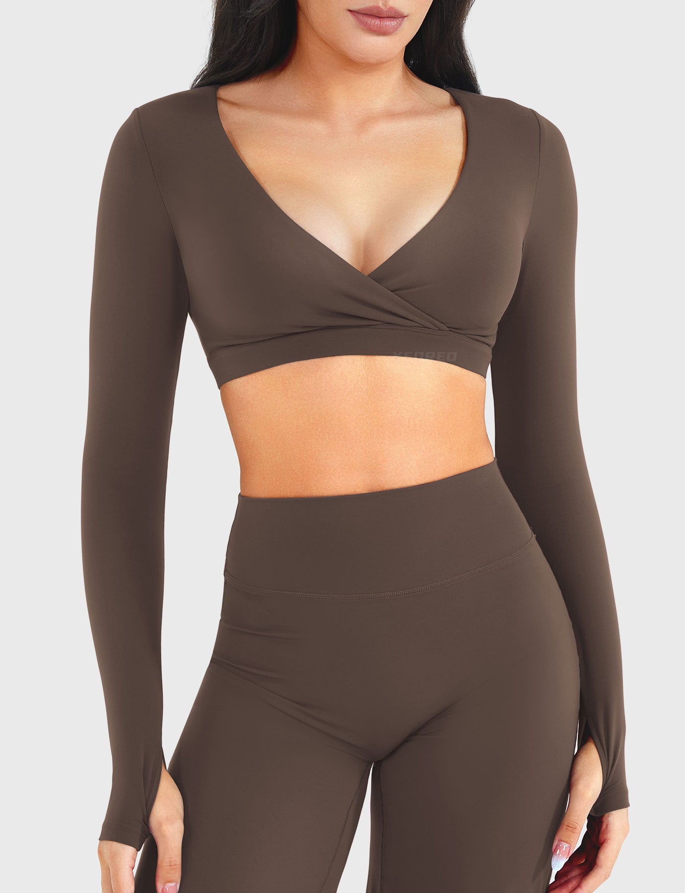 Yeoreo Aberney V-Ausschnitt Crop Top