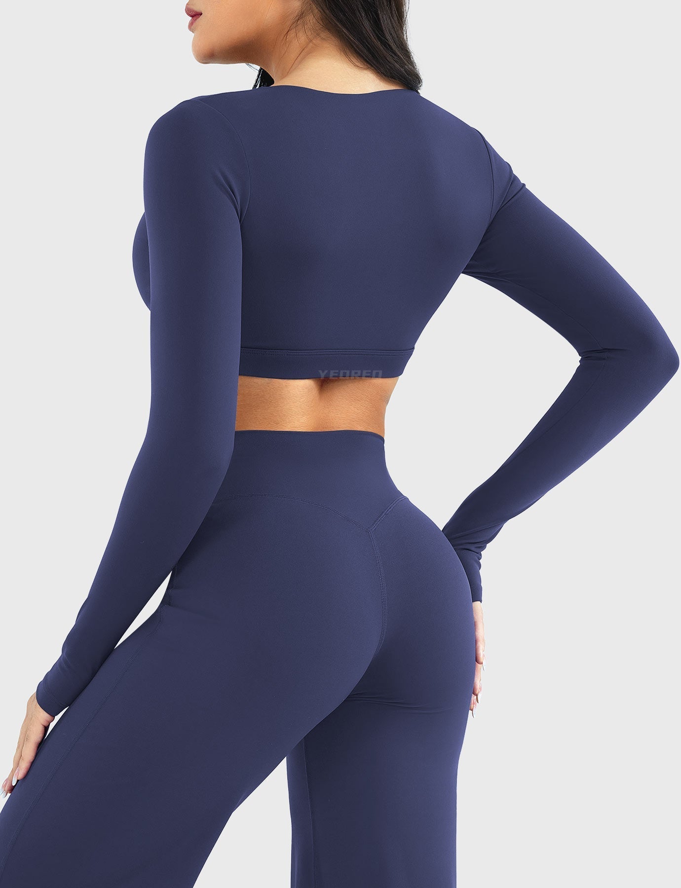 Yeoreo Aberney V-Ausschnitt Crop Top