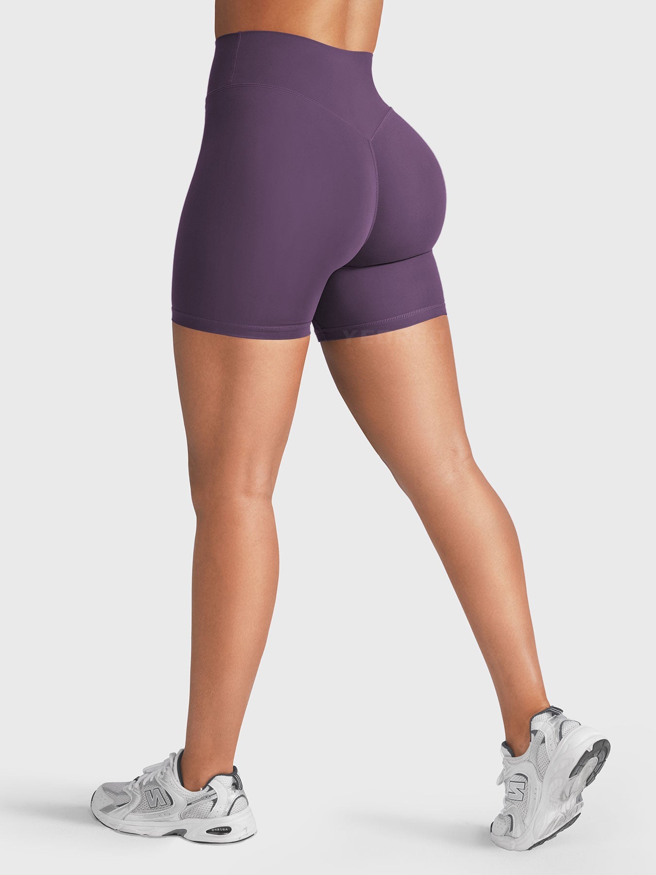 Yeoreo Craze 6" Scrunch Shorts