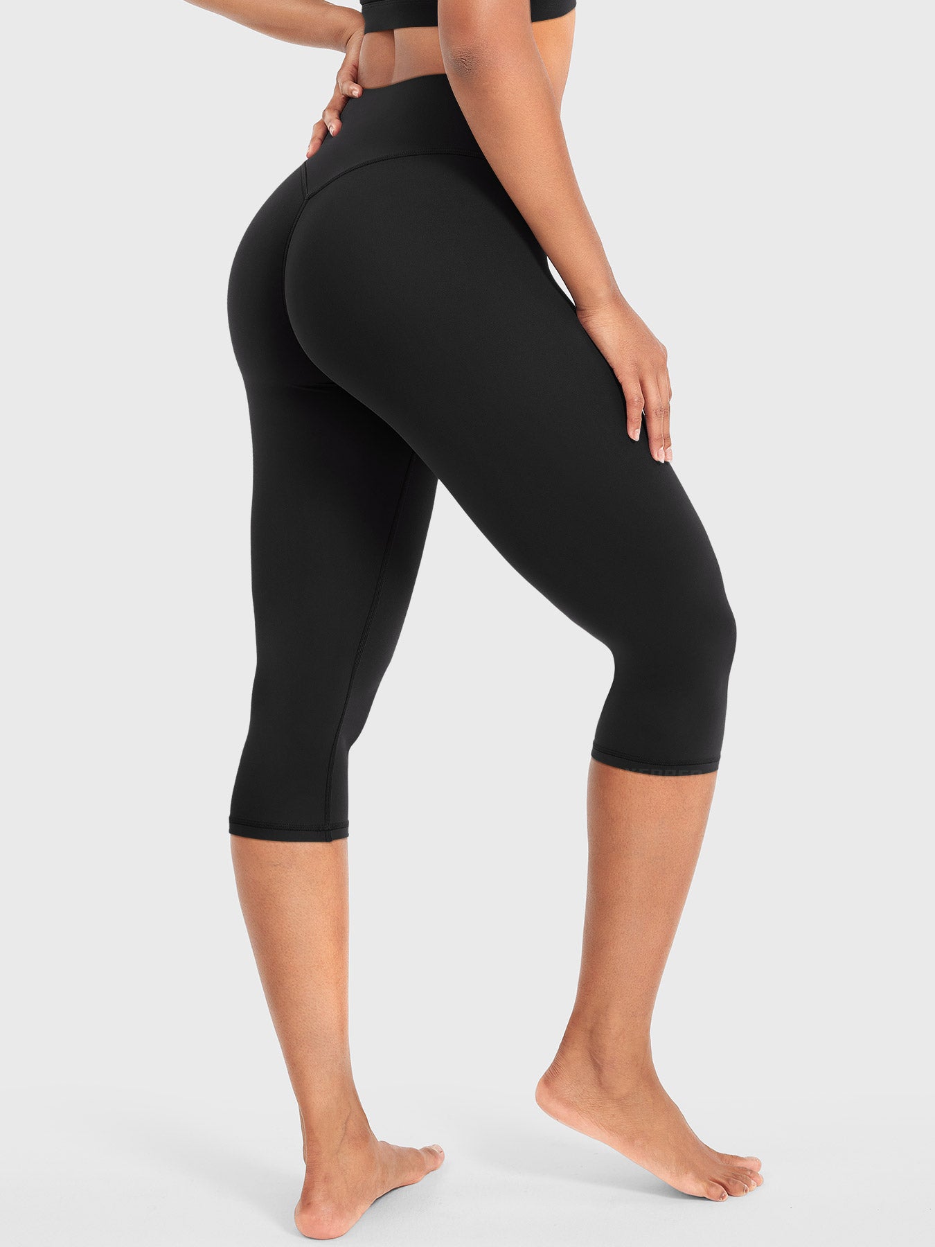 Yeoreo Nailly Capri Leggings