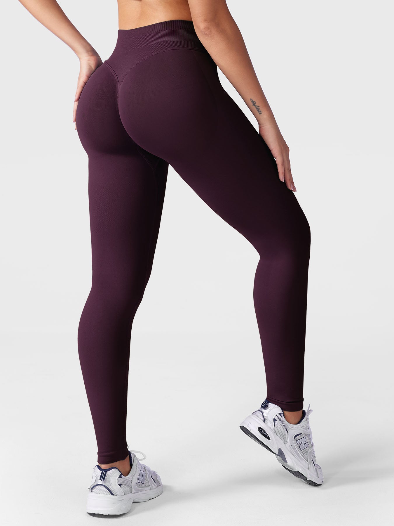 Yeoreo Eileen SoftHue™ Seamless Leggings